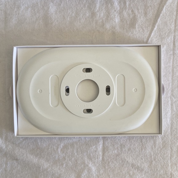 Google Nest Thermostat - Picture 13 of 13